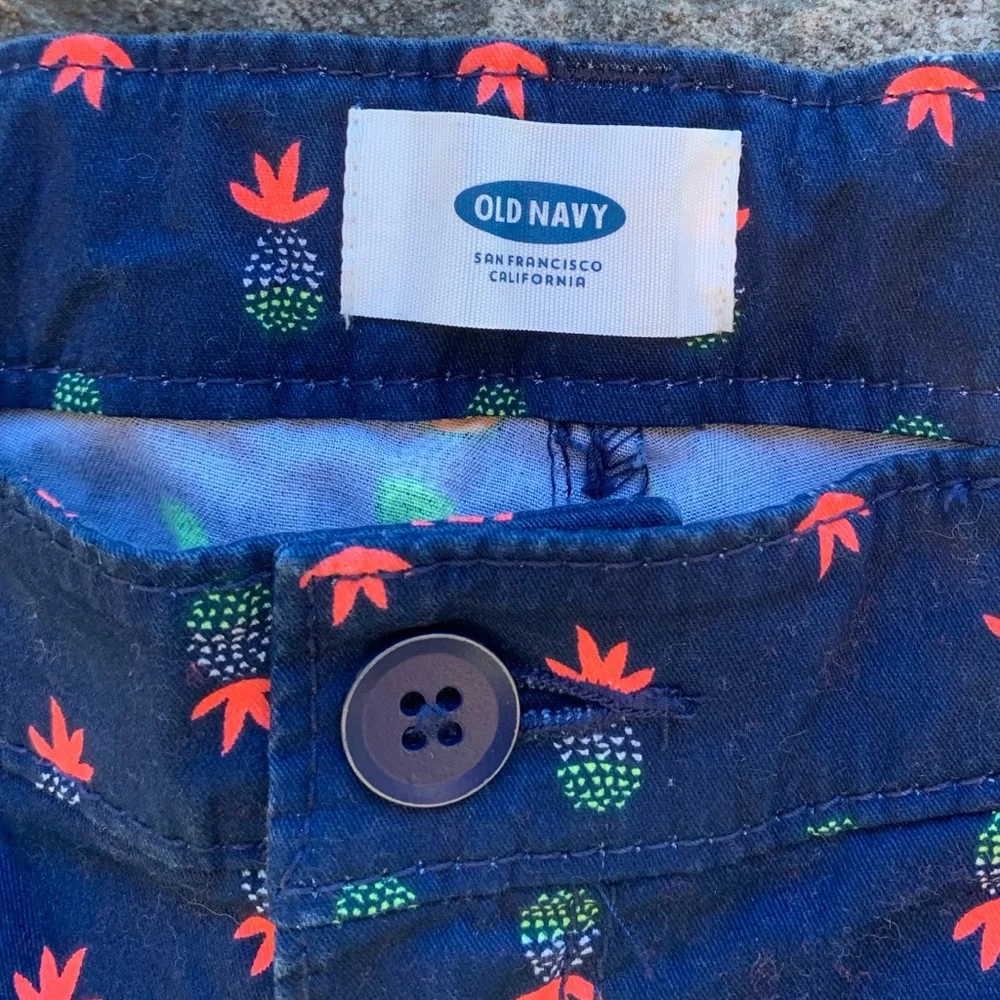 Old Navy dark blue green & pink pineapple shorts sz Y 16